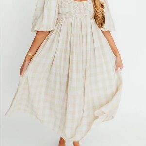 Elegant Cream Long Sleeve Dress